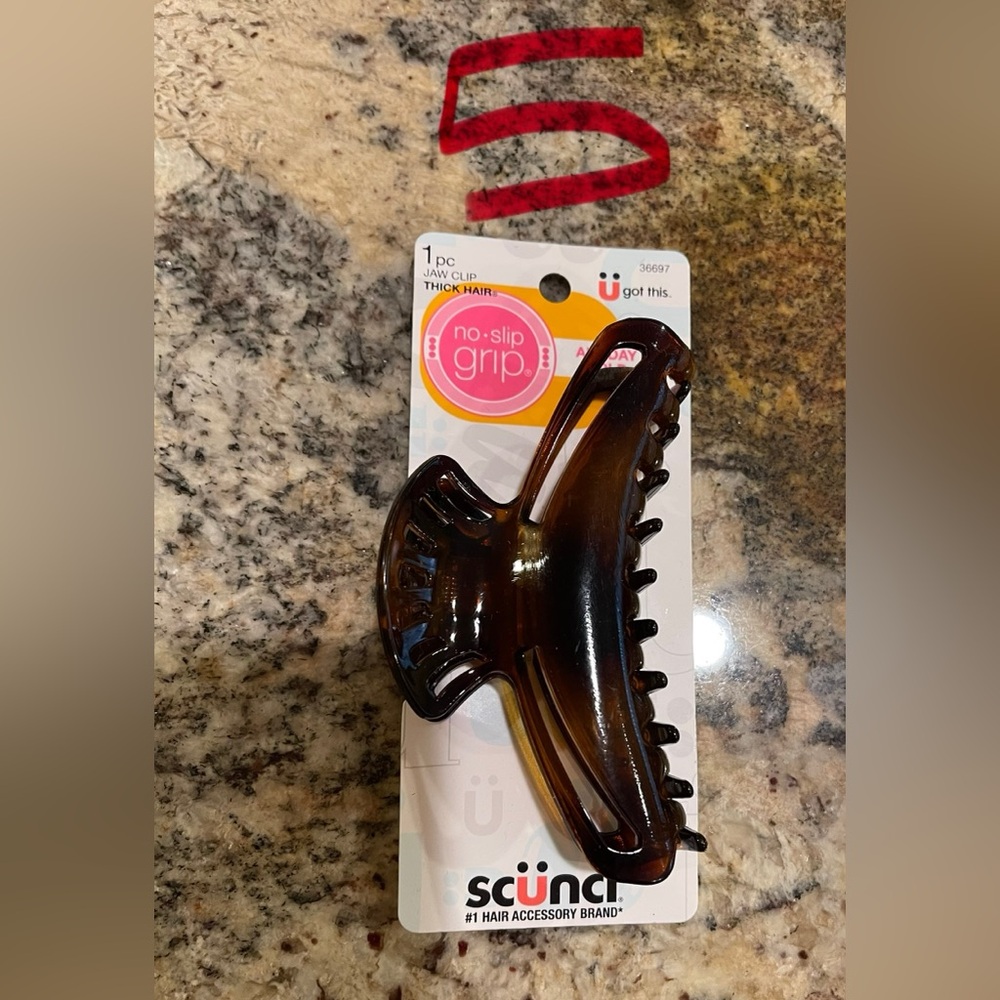 Hair clips- variety - Picture 6 of 9